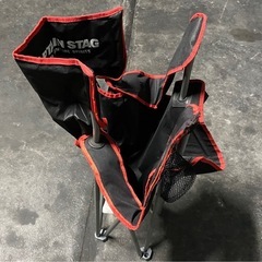 キャプテンスタッグ アウトドアチェア イス  ラウンジチェア 赤/黒の画像