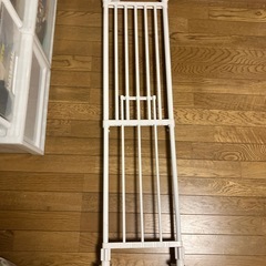 突っ張り棚の画像