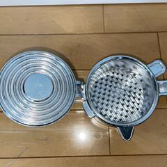 フレッシュジューサー　手動式ジューサーの画像