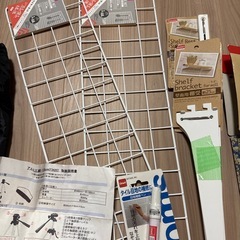 撮影用三脚・未開封壁DIY用品等の画像