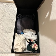 折りたたみ収納玄関ベンチの画像