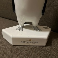 モエシャンのペンギンの置物の画像