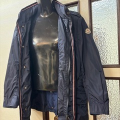 ⭕️超美品⭕️モンクレール ナイロンジャケットジャンパー　ネイビーM〜Lの画像