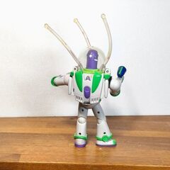 バズライトイヤーのおもちゃの画像
