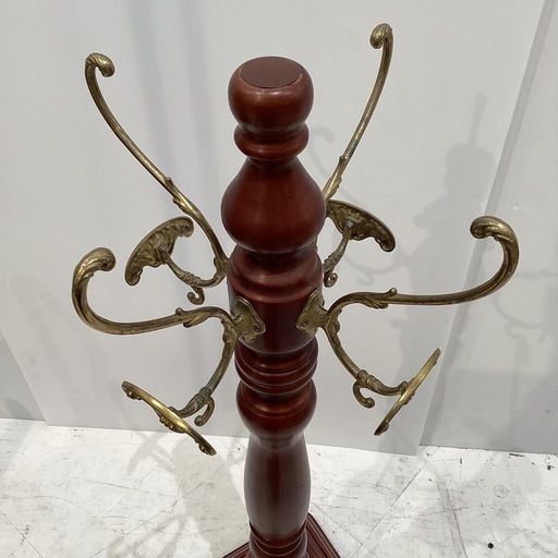 【トレファク神戸南店】アンティークハンガーポール です‼︎【取りに来られる方限定】 トレファク神戸南店】アンティークハンガーポール です‼︎【取りに来