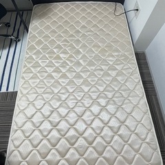 ベッドの画像