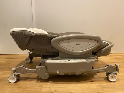 yuralism ユラリズム　aprica アップリカ　おーとオート