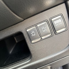 日産 セレナ  ハイウェイスターの画像