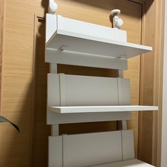 突っ張り棚の画像