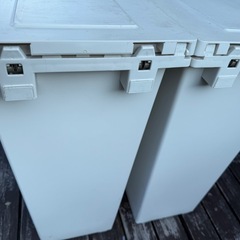無料！ベランダ用プッシュ式ゴミ箱
の画像