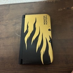 ⚠️動きません⚠️ ニンテンドー3DS LL ラージャンゴールド 限定ひん品の画像