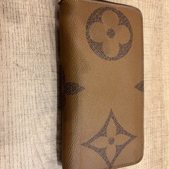 ルイヴィトン ジャイアントジッピーウォレットの画像