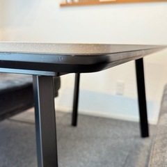 ダイニングテーブルの画像