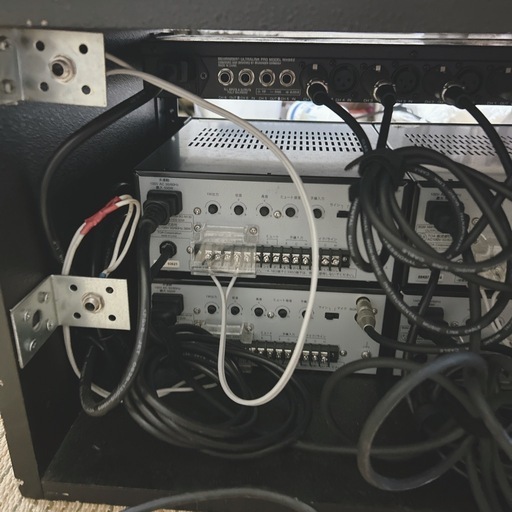 ULTRALINK BEHRINGER MX882 + BG-M130 ×4