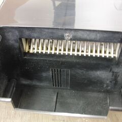 デスクシュレッダー アイシュレッド コンパクト SHR-268BK 最大投入枚数 コピー用紙４枚 札幌 手稲の画像