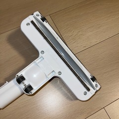 アイリスオーヤマ　充電式紙パックスティッククリーナーの画像