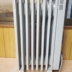 ✅ デロンギオイルヒーター ✅ ✅HR650812FS✅ の画像