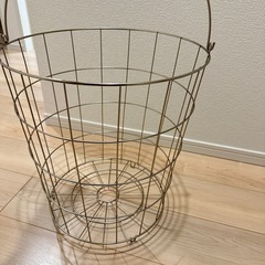 ニトリ ステンレス ランドリーバスケットの画像