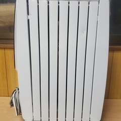 ✅ デロンギオイルヒーター ✅ ✅QSD0712-MB✅ の画像