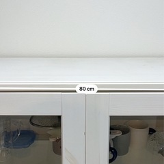IKEAの食器棚（今週末まで）の画像