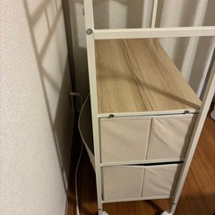 収納付きハンガーラックの画像