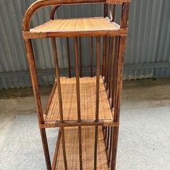 籠　収納家具　本棚の画像