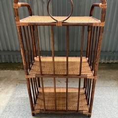 籠　収納家具　本棚の画像