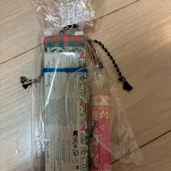 (新品未使用)anthropologie Emily Taylor for George & Viv Hand Creamハンドクリーム&リップクリームの画像