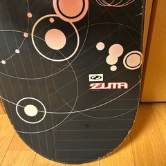 zuma140cmスノーボードオシャレかわいいこれから始める方いかがですか？の画像