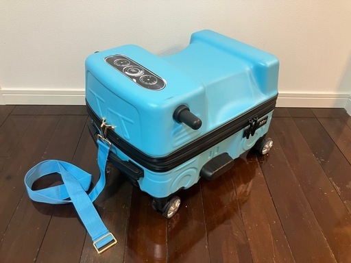 【中古】乗れる　座れる　キャリーケース　車　子ども用　水色