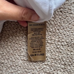 Burberry ロゴプリント ホワイトTシャツの画像