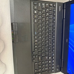 ノートパソコン　15．6インチ NEC ブラックの画像