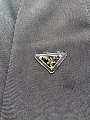 PRADA ブラックベスト XL