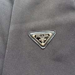 PRADA ブラックベスト XLの画像