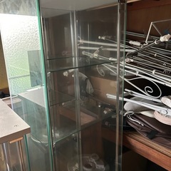 美品✨ガラス棚の画像
