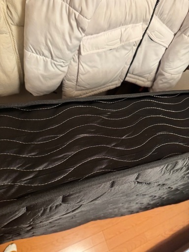 ダブルベッドマットレスほぼ新品