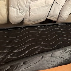 ダブルベッドマットレスほぼし新品の画像