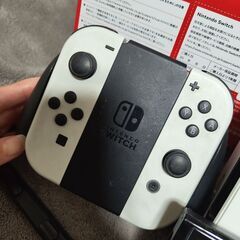 Nintendo Switch 有機ELモデル 本体と付属品の画像