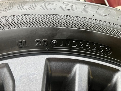 横浜市　90ノア改良型純正　16インチアルミ、タイヤ、キャップ、ナットフルセット