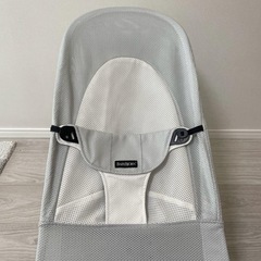 BABYBJÖRN バウンサー グレー メッシュの画像