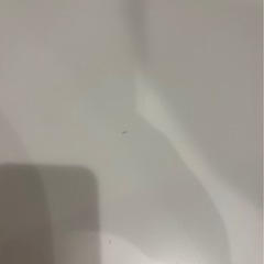 白テーブル　丸テーブル　キズ有りの画像