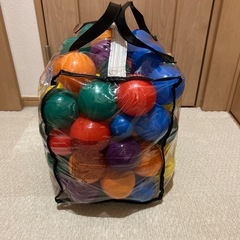 ボールプールのボールの画像