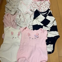 サイズ70.80　ベビー服8枚、肌着11枚、おくるみ1枚　セットの画像