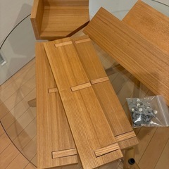 無印良品　壁につけられるハンガー　棚の画像