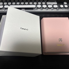 カナル4°C　ペアリングとペアネックレス(1本ずつのみ)　限定品ジュエリーケース付きの画像
