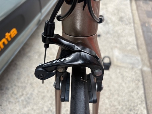 GUSTO COBRA SPORT 2023 ホイール等無し