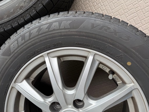【売却済】ブリヂストンブリザックVRX3 スタッドレスタイヤ　195/65R15