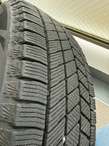 【売却済】ブリヂストンブリザックVRX3 スタッドレスタイヤ　195/65R15