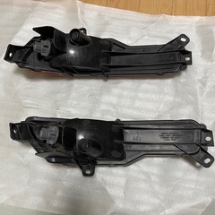 スカイライン　クロスオーバー　J50 リアウインカーレンズの画像