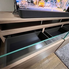 テレビボードの画像